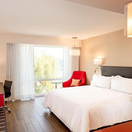 Fiesta Inn Celaya Galerias Екстериор снимка