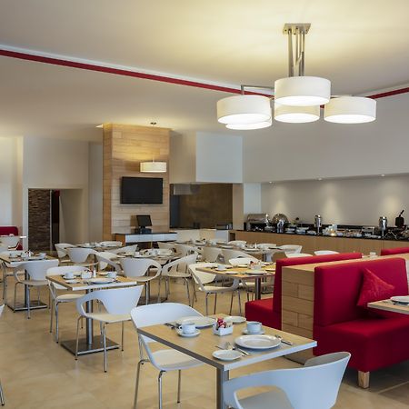 Fiesta Inn Celaya Galerias Екстериор снимка