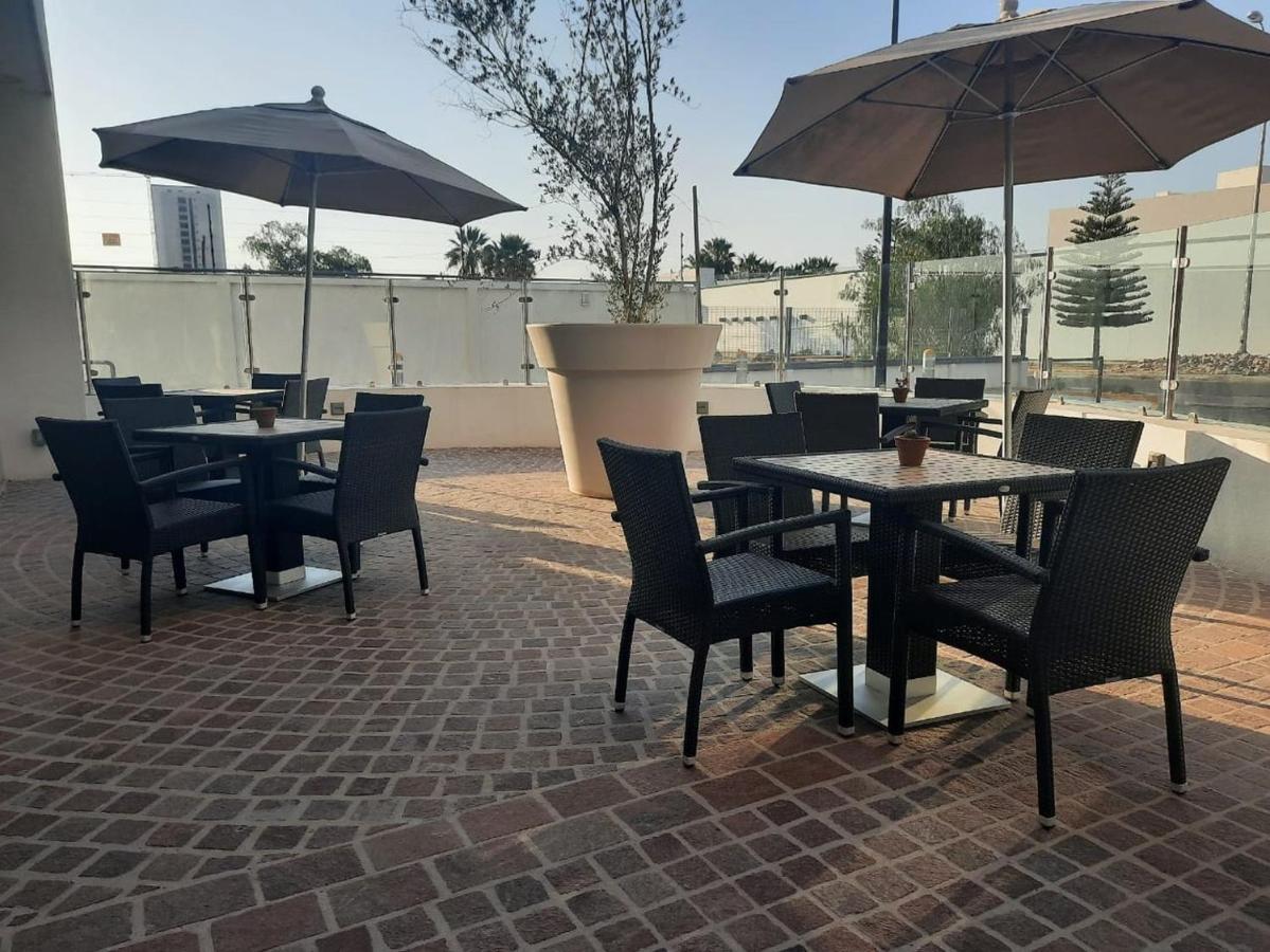 Fiesta Inn Celaya Galerias Екстериор снимка