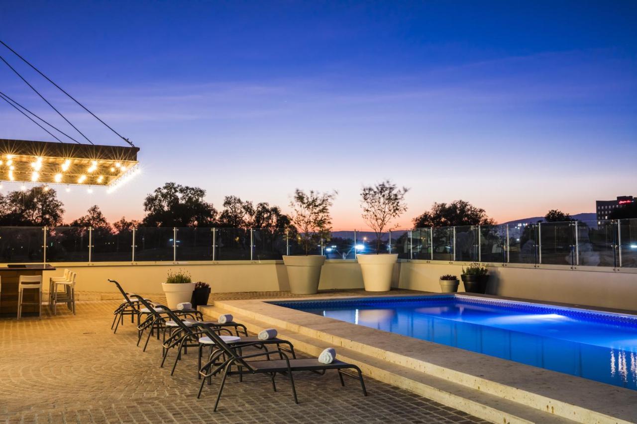 Fiesta Inn Celaya Galerias Екстериор снимка