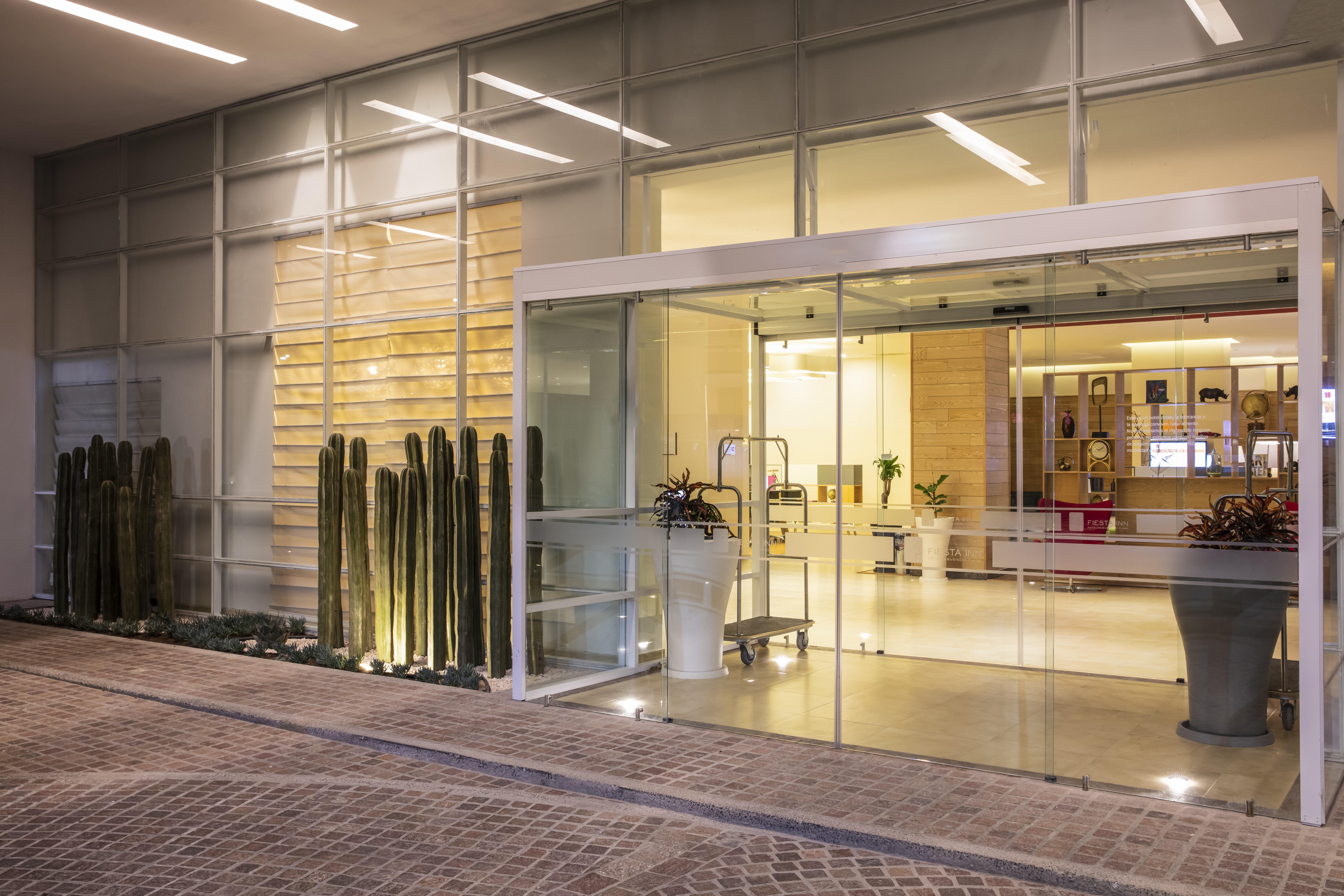 Fiesta Inn Celaya Galerias Екстериор снимка
